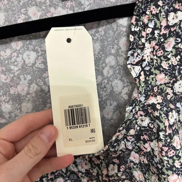 NEW Levi’s Square Neck Puff Sleeve Floral Crop Blouse 100% Cotton - Size XL - Image 6