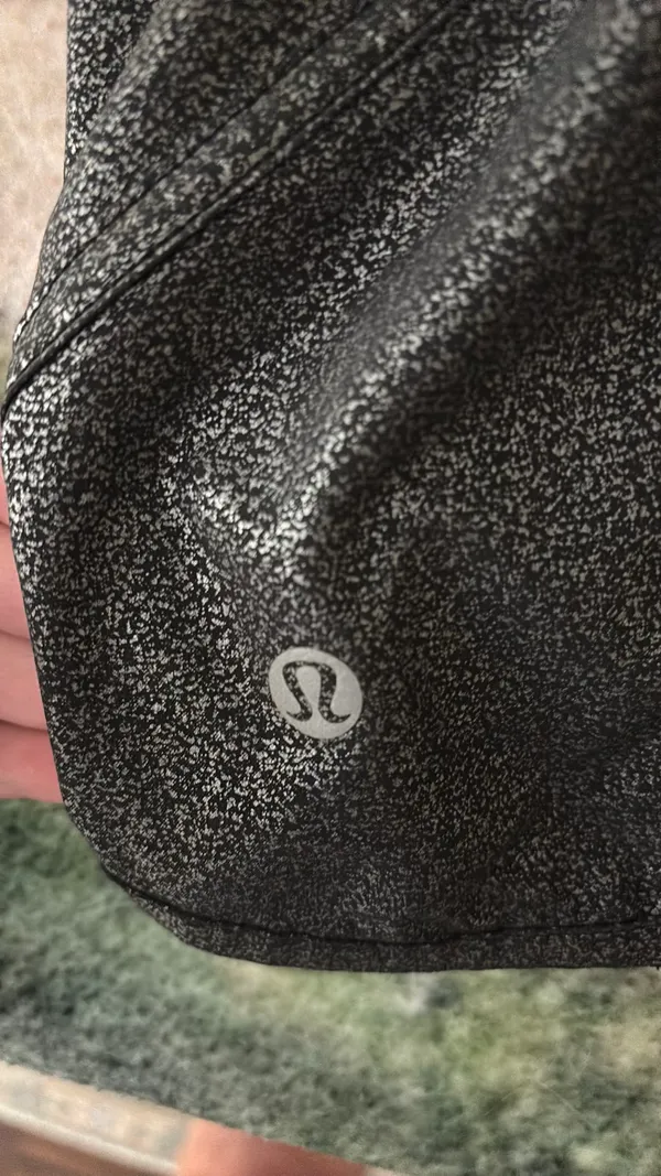 Lululemon Shorts Tracker - Image 5