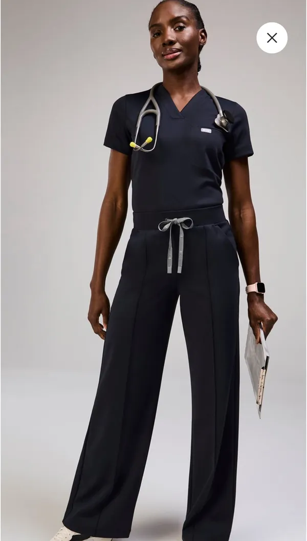 FIGS FormX Navy Scrub Set - Image 10