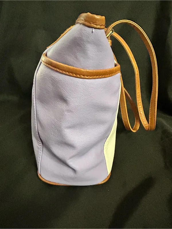 Women’s White & Lavender Tote Bag with Brown Trim & Gold Accent NWT - Image 11