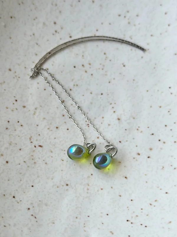 Handmade aurora olive green mini teardrop Czech glass simple minimalist thread earrings💚🫒 - Image 2