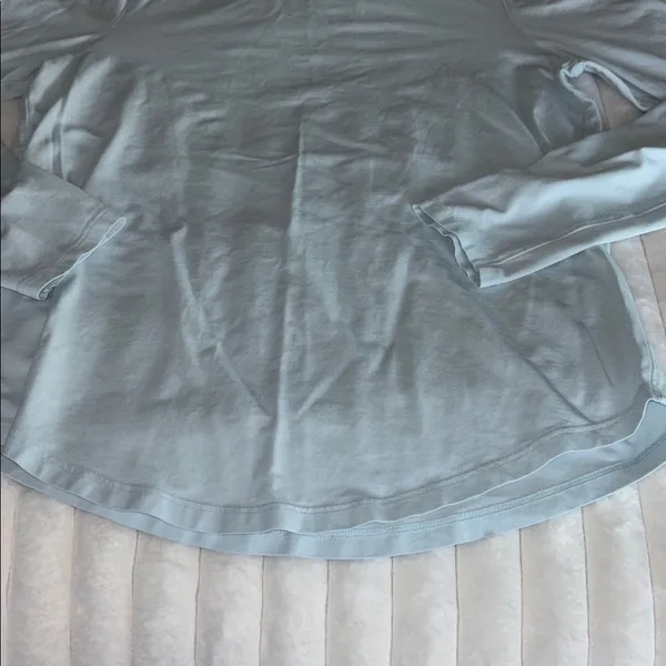Lululemon Long Sleeve Tee - Image 4