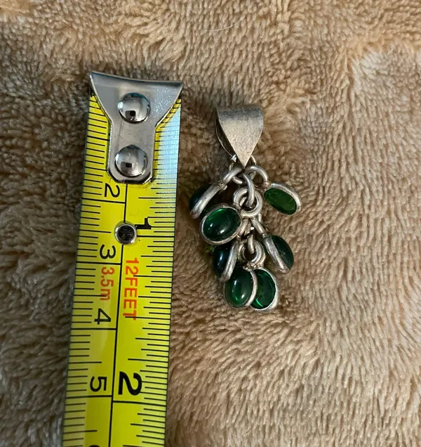 Green Stone Fashion Jewelry Pendant Necklace Charm - Image 3