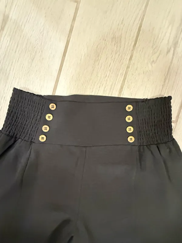 High-Waist Wide-Leg Black Pants with Button Detail - Image 3