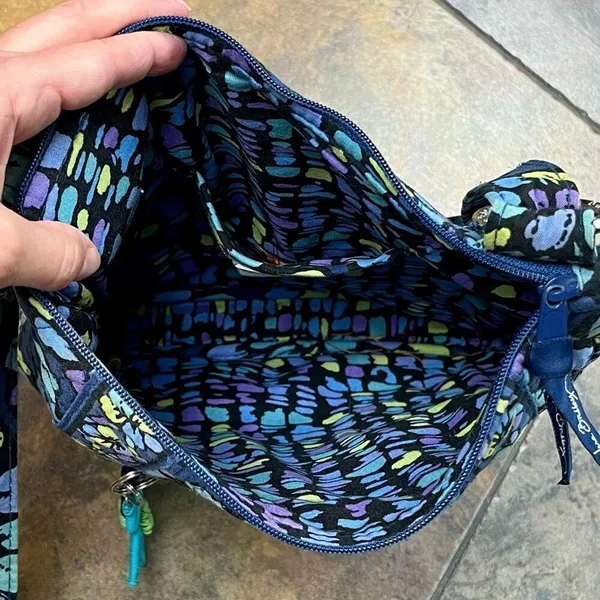 Vera Bradley Crossbody Hipster Floral Purse - Image 8