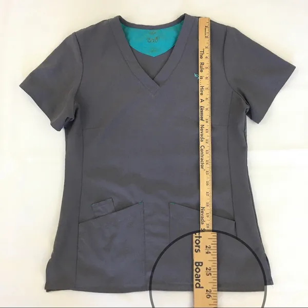 Med Couture Gold Gray Scrub Top M - Image 3