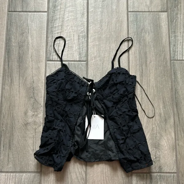 Nia Mia top in black - Image 2