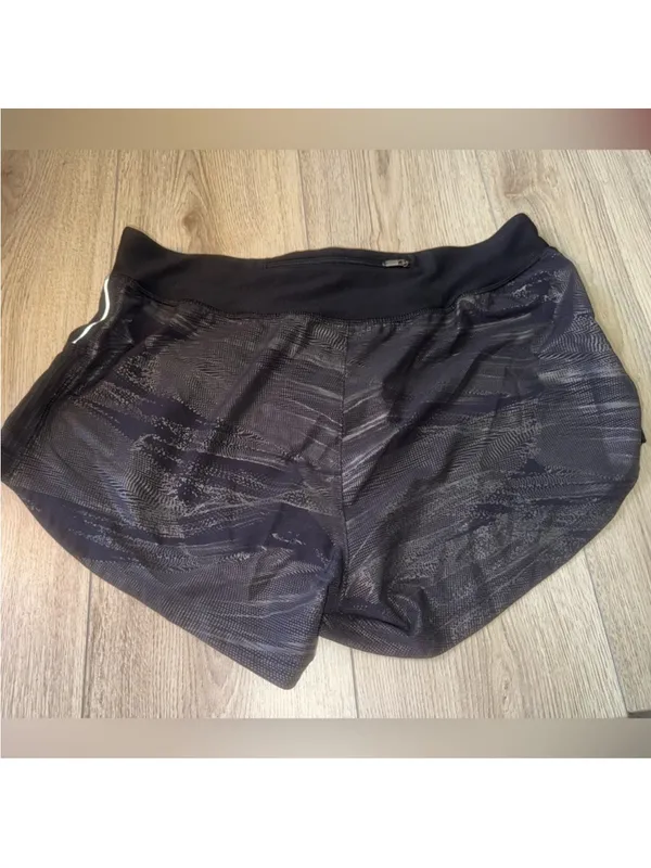 Under Armour Women's Black Performance Running Shorts - Image 2