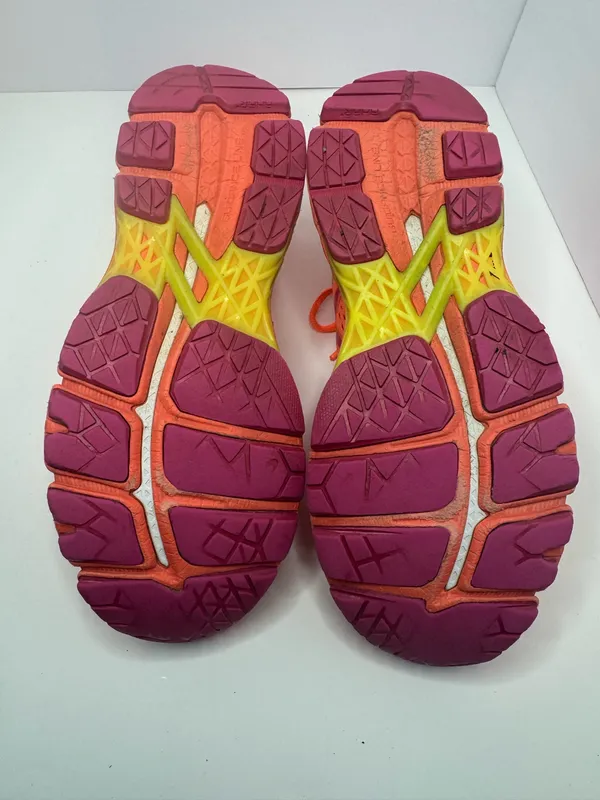 Asics Gel Kayano 22 Running Shoes Size 7 - Image 8