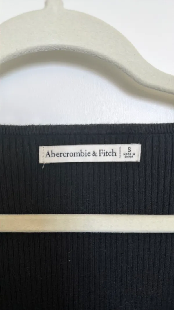 Abercrombie cropped sweater - Image 3