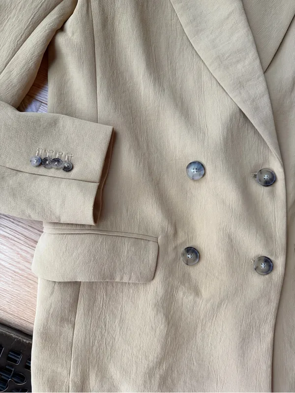 Wilfred Aritzia Camel Double Breasted Blazer Size 2 Tailored Neutral Jacket - Image 9