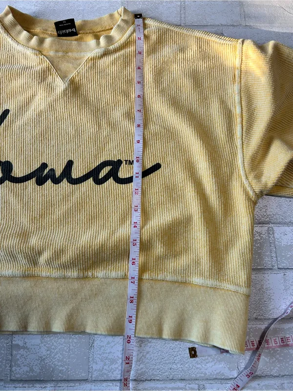 University of Iowa Yellow Corded Cropped Game Day Sweatshirt size Medium - Image 5