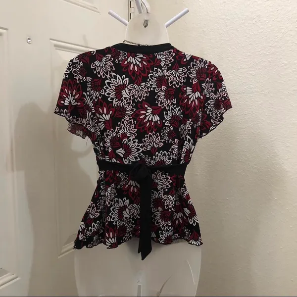 Y2K Vintage Whimsygoth Wrap Top Belted Babydoll V-Neck Blouse Shirt Floral Asymmetrical Hem Short Sleeve USA Made Red White Black-M Measurement in pics Great condition - Image 3