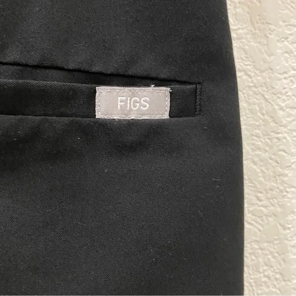 FIGS FW1100 Black Casma Three-Pocket V-Neck Scrub Top Size S - Image 11