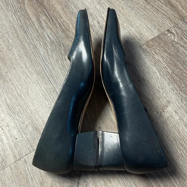 Antonio Melani Laika Leather Pumps Size 7.5 Medium - Image 5