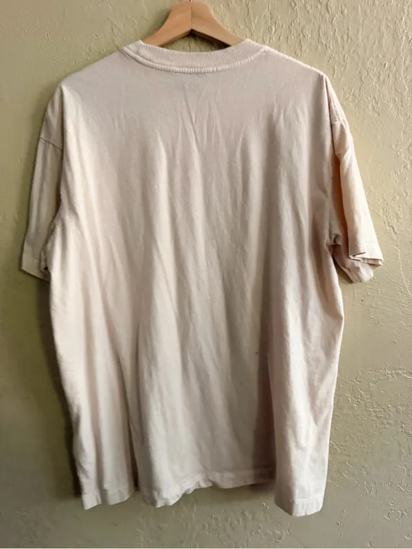 Fender Cream Short-Sleeve Tee with Red Guitar & Rose Graphic - Image 4