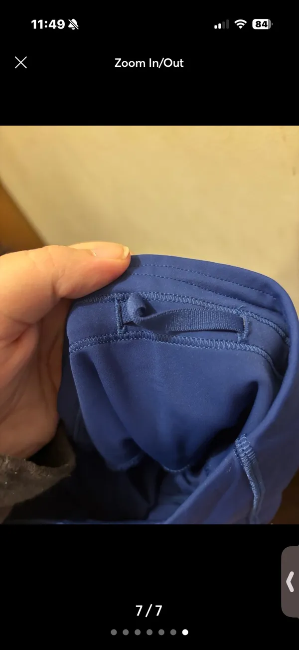 (4) Lululemon leggings - Image 7
