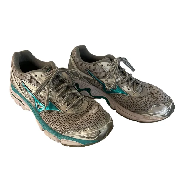 Mizuno Wave Inspire 13 Gray Green Sneakers Size 9 - Image 2