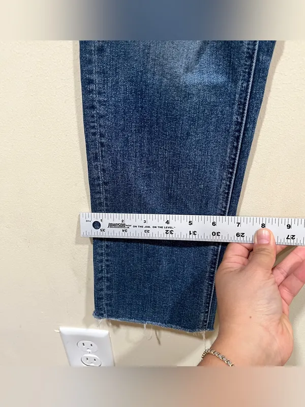 MOTHER Denim Mid Rise Dazzler Ankle Fray jeans in the "Weekend Warrior" size 28 - Image 6