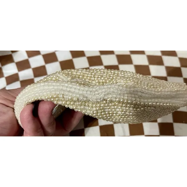 Vintage 1950's Reina Oval Pearl Beaded Evening Bag 7" with Zipper Closure - Image 11