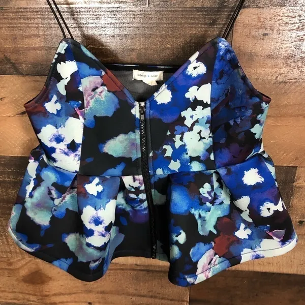 Urban outfitters silence &‎ noise crop top - Image 2