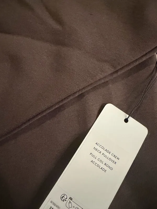 Alo Espresso Yoga Accolade pullover - Image 4