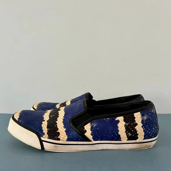 Alice + Olivia Faux‎ Snakeskin Blue Black Slip On Sneakers - Image 3