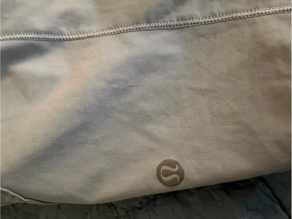 Lululemon Hotty Hot shorts light pink/gray women’s size 4 - Image 4