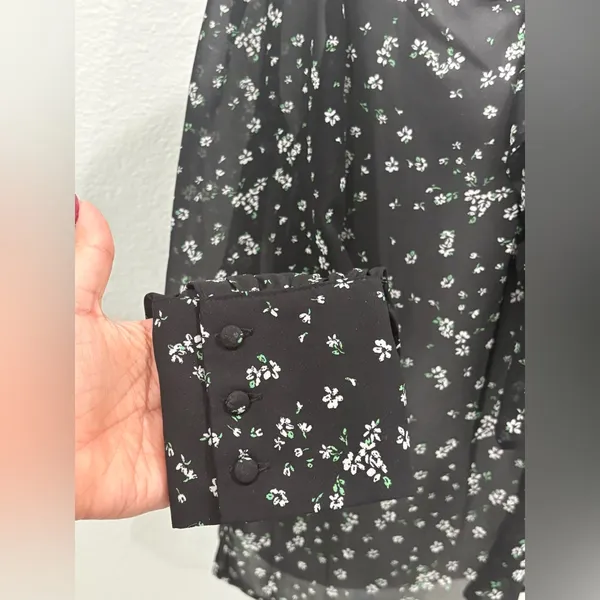 DR2 Black Floral Blouse Size M Size M - Image 5