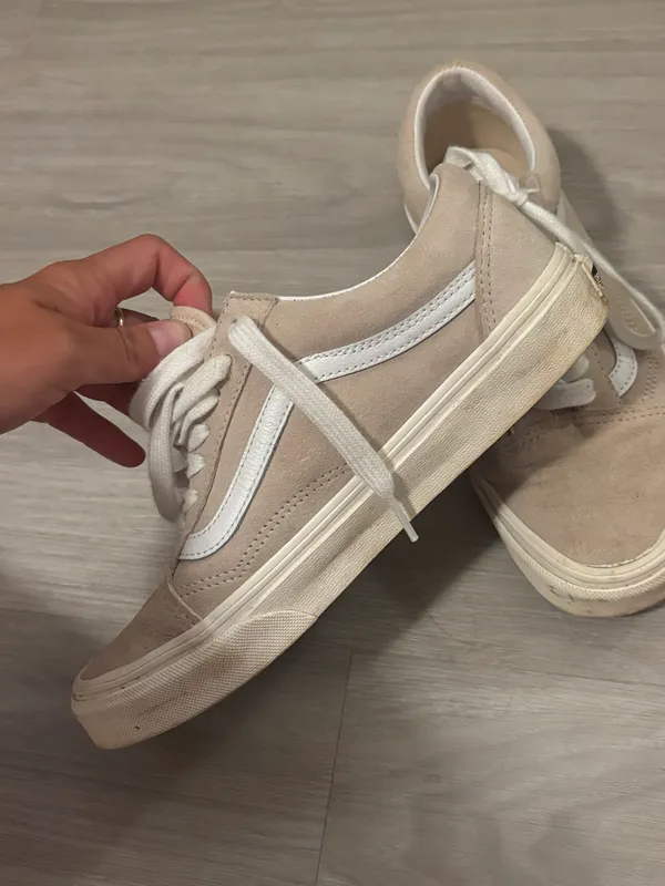 Beige - Image 3