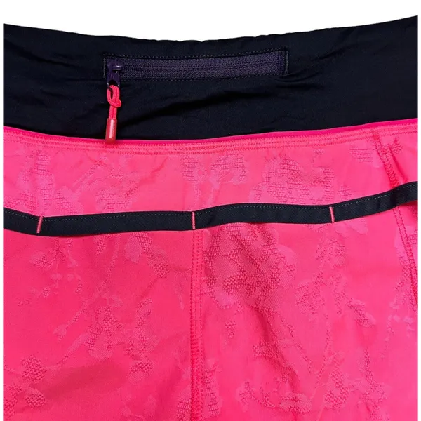 LULULEMON Run Speed Up Short 2.5" Patterned Pink‎ Flash/Deep Coal Size 8 - Image 3
