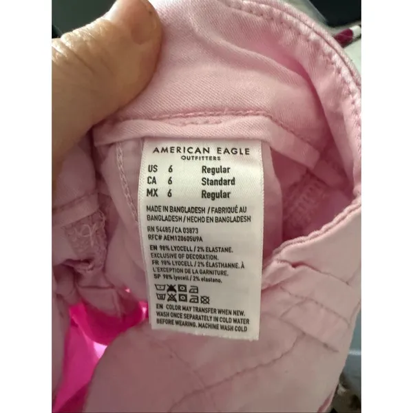American Eagle Women’s 6 Super High Rise Baggy Wide Leg Cargo Pants Pink - Image 5