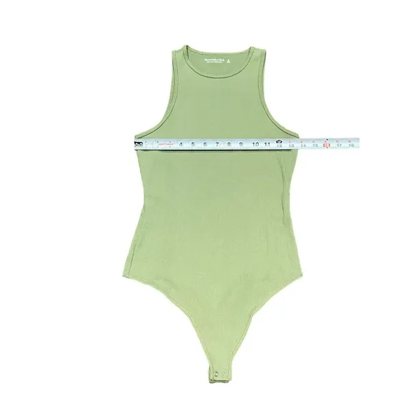 Abercrombie & Fitch Soft AF Collection Size Womens‎ Medium Green Ribbed Tank - Image 4
