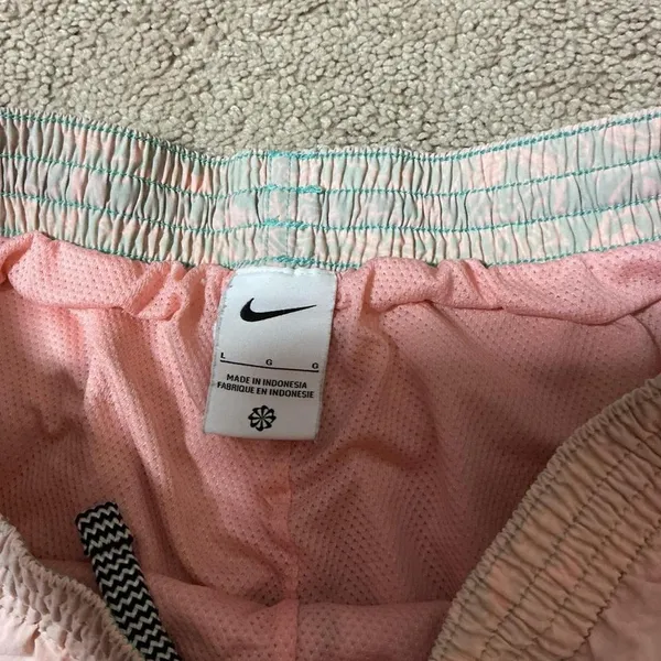 Nike Womens‎ Pink Paisley Pattern Swim Trunks Shorts Size L - Image 3