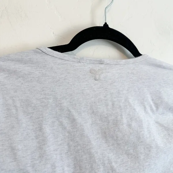 Aritzia TNA | Malibu Cotton Ruched Side Cropped Top in Heather Grey - Image 4