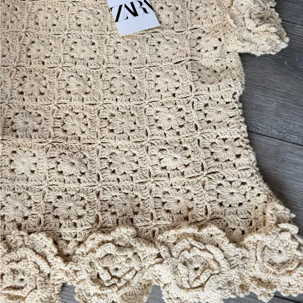 🆕 2025 Zara Floral Crochet Knit Cotton Top Blouse - Image 4