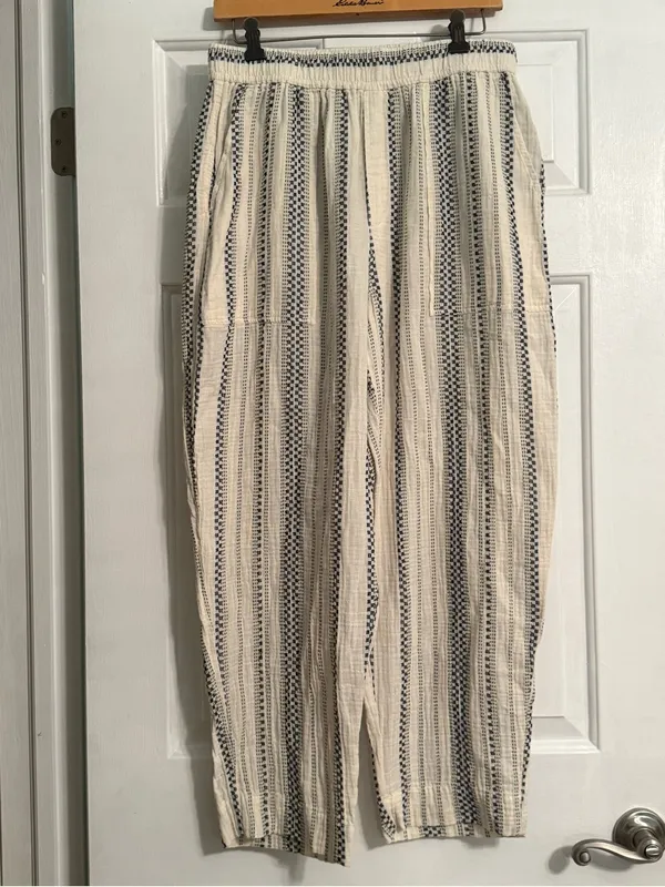 Madewell Lightspun Pull-On Balloon Pants in Antique Cream - Image 3