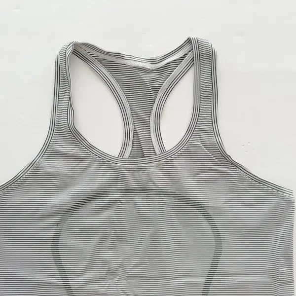 Lululemon Swiftly Tech Tank Size 12 White Black Tempo Micro Stripe Run Gym - Image 3