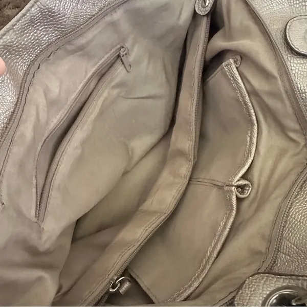 Kathy Van Zeeland purse blush pink with metallic silver gray finish - Image 8