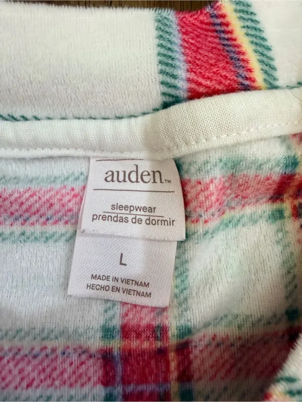 Auden Plaid Sleep Top L & Gildan Mama Bear Long Sleeve Shirt Bundle 2pc - Image 12