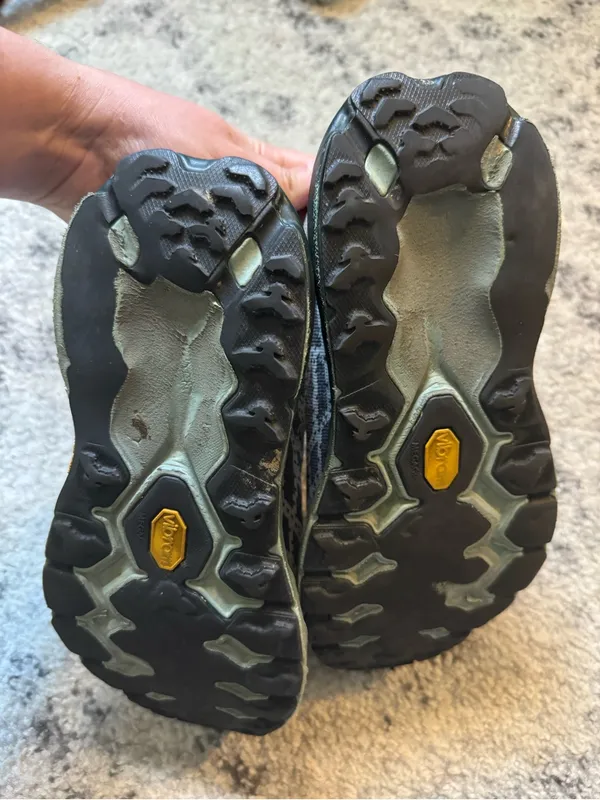 Hoka Speedgoat 5 Women's Gray and Mint Performance Running Shoes - Image 8