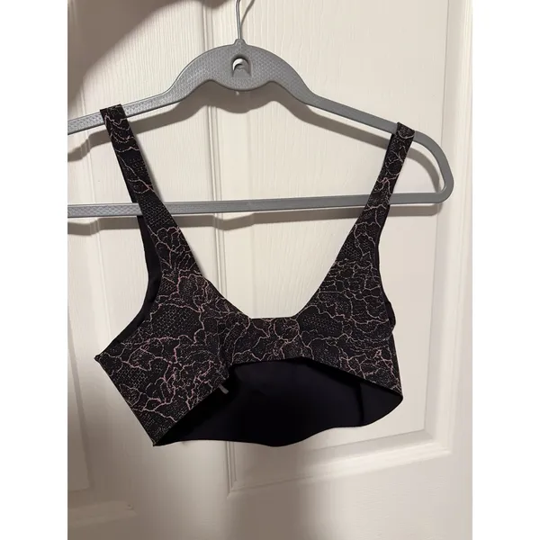 Lululemon Like Nothing Sports Bra Lacescape Spanish Rose Black Supportive Floral - Image 3