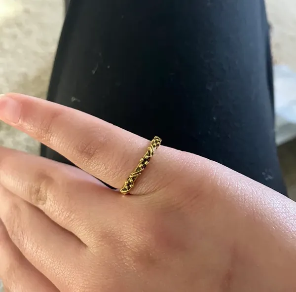 Beautiful Vintage-Style Gold Filigree Wedding Band Piece - Image 2