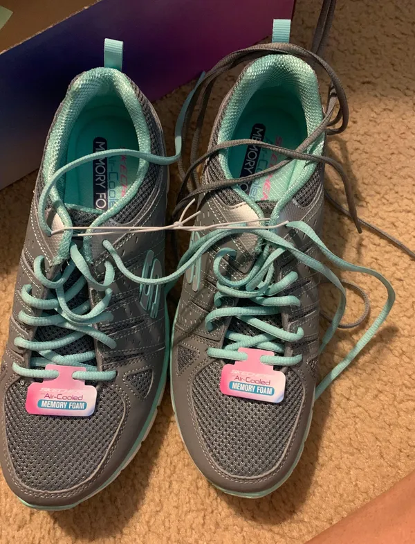 Skechers Air Cooled Memory Foam - Image 2