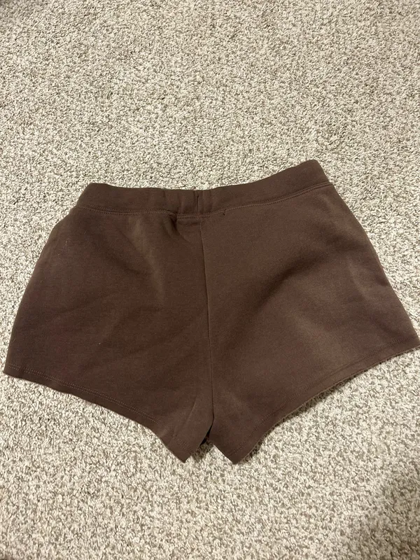 Brown sweat shorts Size M - Image 3