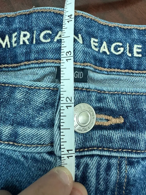 American Eagle Strigid High Rise Mom Jeans Size 18 Long - Image 10