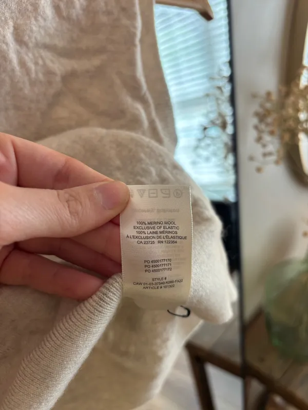Aritzia Babaton 100% wool top - Image 4