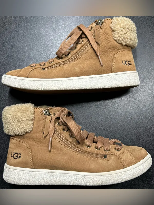 Ugg Women’s Size 8 Tan Shearling Lined Leather High Top Boot - Image 2
