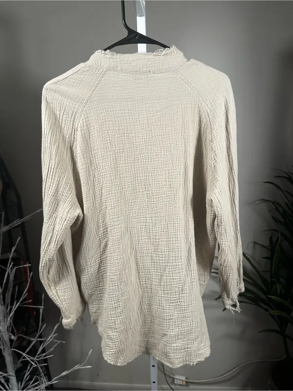 Urban Daizy P211. 100% Cotton Double Gauze Raw Edge Top size small oversized fit - Image 5