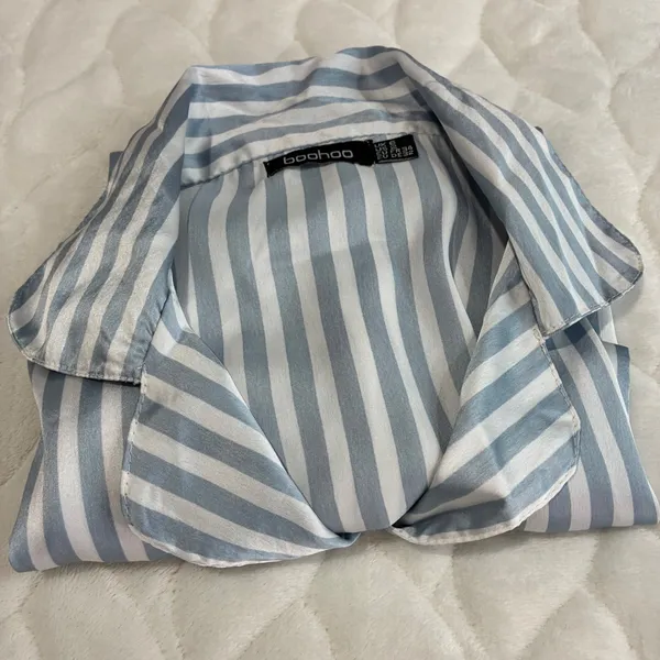 Boohoo Womens Pajama Set Size 2 Blue White Striped Shirt Shorts Sleepwear Lounge - Image 14